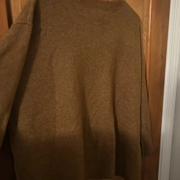 Women’s Vince Camuto Sweater - Picture 4 of 5